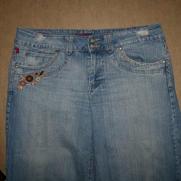 Fire Jeans ALICIA Cropped Flower EMBROIDERED 34x19 - Picture 2 of 8